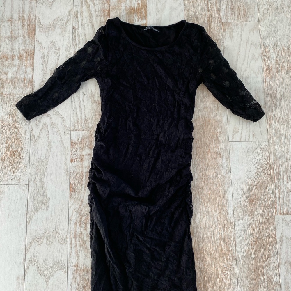 Isabella Oliver for Pea in the Pod dress